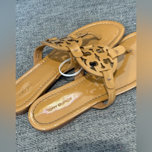 Tory Burch Tan Miller Sandals Iconic Design - Picture 5 of 8